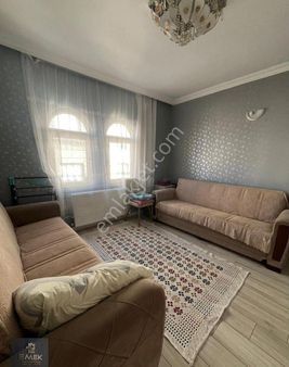 60 Yıl Mahallesi 4+1 Daire