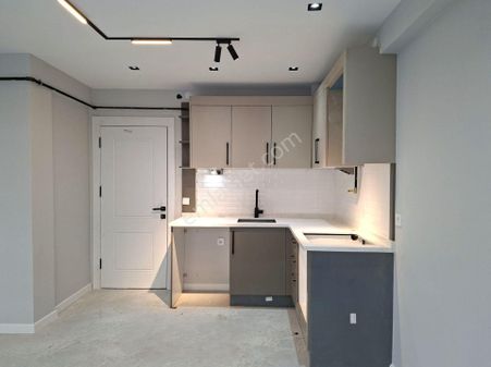 Recep Ümit'ten Şarhöyük Çarşı Merkezde Satılık Yerden Isıtma 1+1 Ferah Lux Geniş Daire