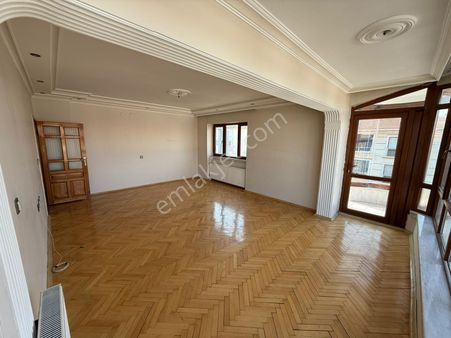 Mç Emlak'tan Selçuklu Mah'sınde 3+1 Satılık Daire