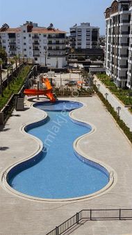 Serikte Lüks Site İçerisinde Satılık 1+1 Daire