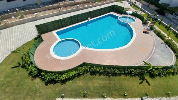 Kargıpınarında 80m2 1+1 Güney Doğu Havuz Ve Peyzaj Cepheli Sıfır !