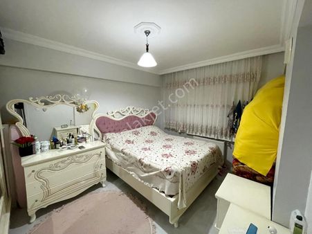 Piyade Mh.merkezi Konumda Gimsa Yakını Arakat 3+1 Köşebaşı Daire