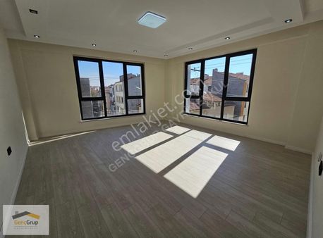 *genç Grup* Çamlıca İskanlı Katta Tek Daire Ö.garaj Köşe Konumda