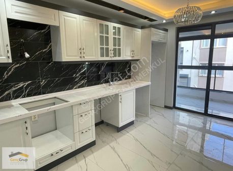 *genç Grup* Şehir Hast. Yakını Asansörlü Cam Balkonlu 3+1 Daire