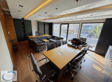 Florya Ana Cadde Üzeri Özel Yapılmış 3+1 - 180 M2 Kiralık Ofis