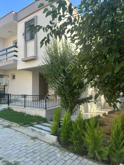 Kadınlar Denizi'nde 3+1 Site İçerisinde Satılık Villa