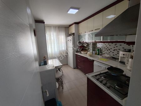 Ekonomi Üniversitesi Yakını Asansörlü Lüks Yapılı Arakat Daire