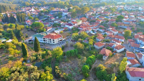 Uytundan Güre Köyünde %80 İmarlı Satılık Arsa