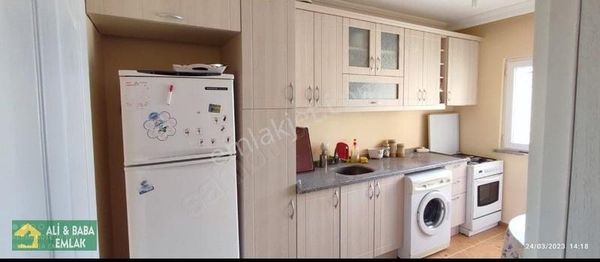 Silivri Çağdaşkent Sitesinde Havuz Cephe Eşyalı Kiralık 3+1