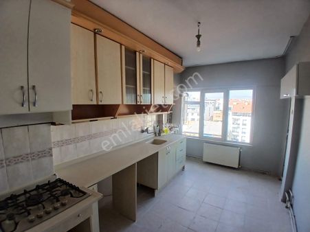 Rba Dan Ziyapaşa Cadde Üzerinde Kiralık 2+1 Daire