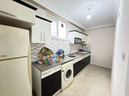 Demirtaş Cumhuriyet Mh.3+1 20'lik Cadde Yanı Yarı Bodrum Daire