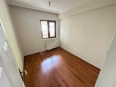 Karapürçek Mahallesi'nde Cumartesi Pazarı Mevki 3+1 Daire