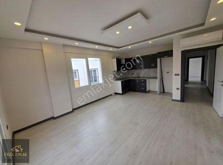 Mumcularda Satılık 3+1 Daire