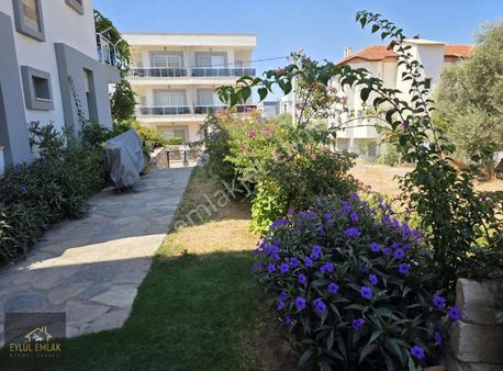 Mumcularda Satılık 2+1 Bahçe Katı Daire