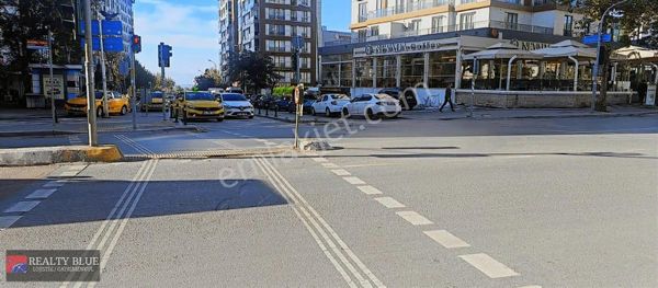 Pendik Kaynarca Merkezde Açık Cephe Kiralık 82 M² Dükkan Mağaza