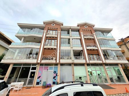 Vahdet'ten Akçay Merkezde Kordona 150 Mt Satılık 3+1 Lüks Daire