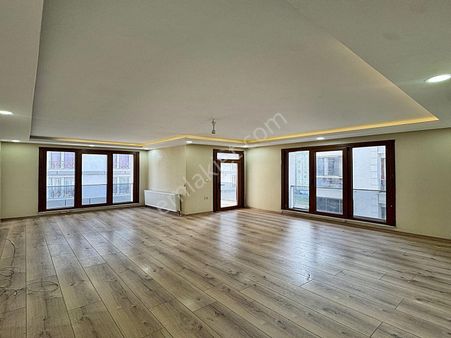 Cadde34 Yapı'dan Akevler'de Krediye Uygun Butik Site İçerisinde 2+1 Satılık Arakat Daire!!