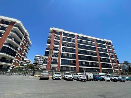 Menemen Egekent/2 De Flora Park Evlerinde Ara Kat Satılık Daire