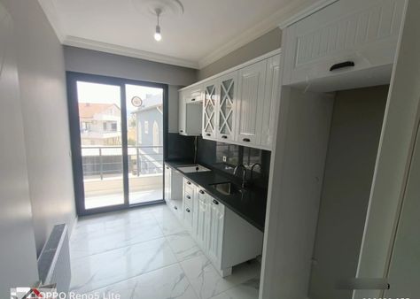 Buse Emlaktan Burhaniye Ören Yolu Üzeri 2+1 Ayrı Mutfak Daire