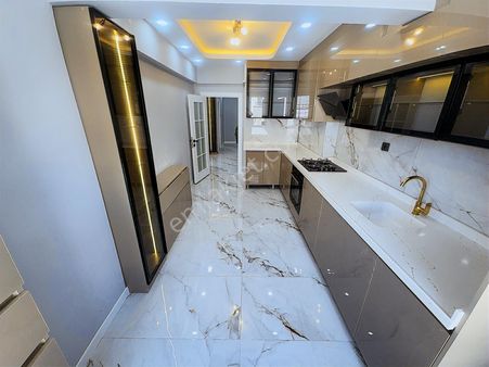 Sincan Andiçen Mah. 3+1 Lüks Yapılı Salon Bağımsız Satılık Daire