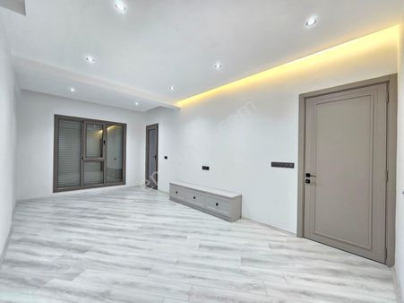 Denizli Yenişafak'ta 2+1 120 M2 Cadde Üzerinde Panjurlu Ultra Lüks Satılık Fırsat Daireler