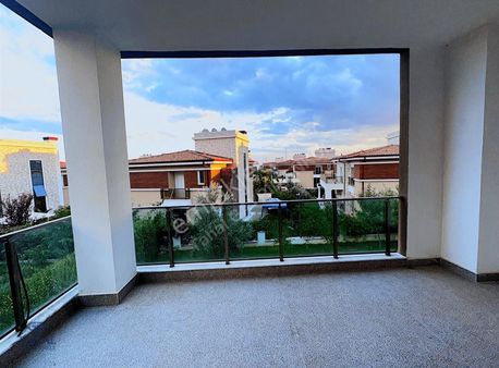 Döşemealtı Tahal Konaklarında Fırsat Satılık Müstakil Villa