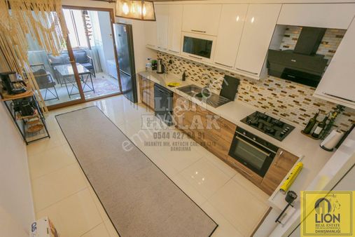 Lıon Emlak'tan İhsaniye'de Müstakil Tadında Luks, Satılık 3+2 Daire