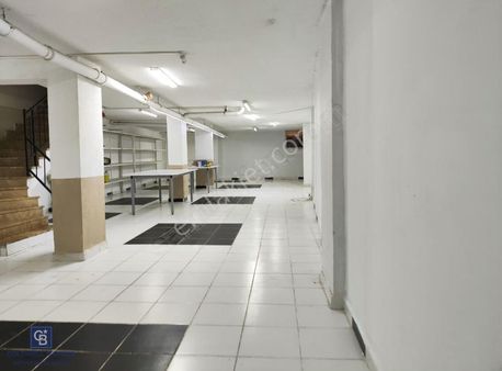 Eyüp Sultan Devlet Hastanesine Yürüme Mesafesinde Depolu Dükkan