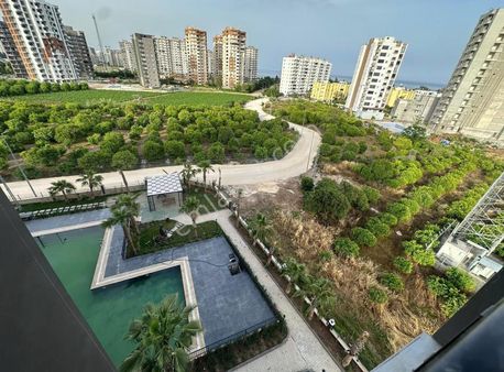 Çeşmeli De Havuzlu1+1 Satılık Daire