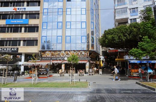 Cumhuriyet Meydanı İşmerkezinde Satılık Ofis