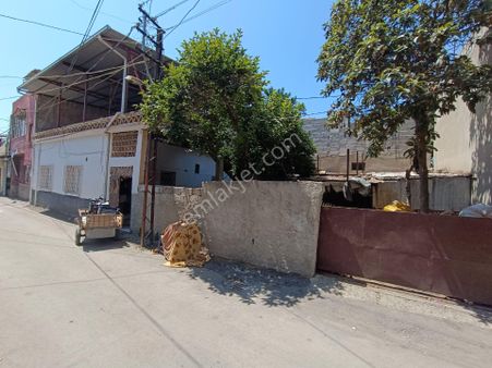 Sakarya Mah.e-5 Esas 01 're Yürüme Mesafesinde 189 M²bahçeli Oto Parklı Satılık Müstakil Ev