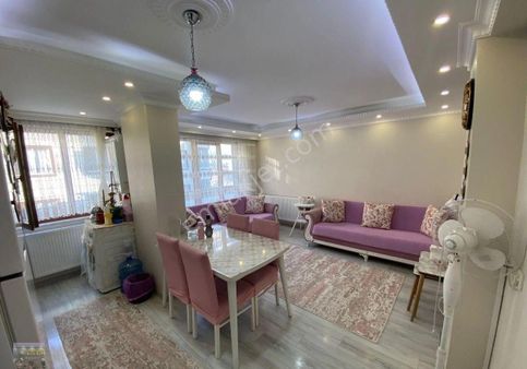 Malkoçoğlu Mah’de 2+1 85 M2 Satılık Köşe Başı Ara Kat Daire