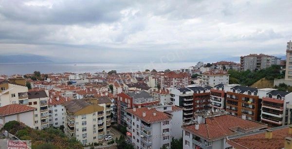 Halitpaşada Deniz Manzaralı Kiralık 3+1 Daire