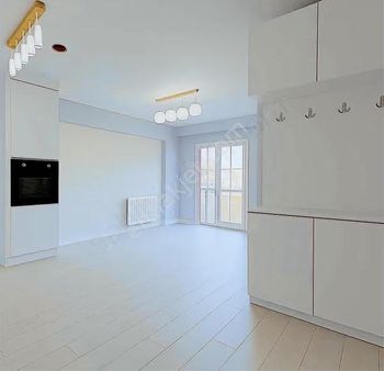 Koza Mahallesinde Satılık 2+1 Full Tadilatlı Daire