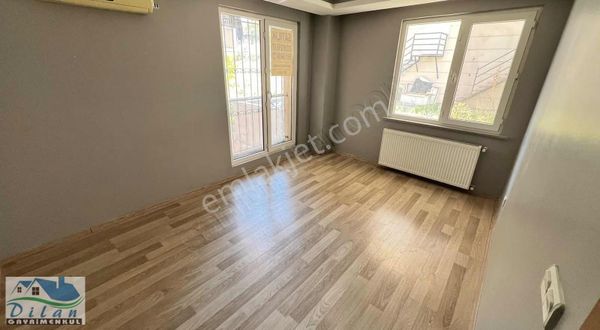 Dilan Gyo'dan Yakupluda Aile Binasında Satılık 2+1 Temiz Daire