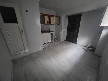 İkitelli Mehmet Akifte Kiralık 1+0 Stüdyo Daire