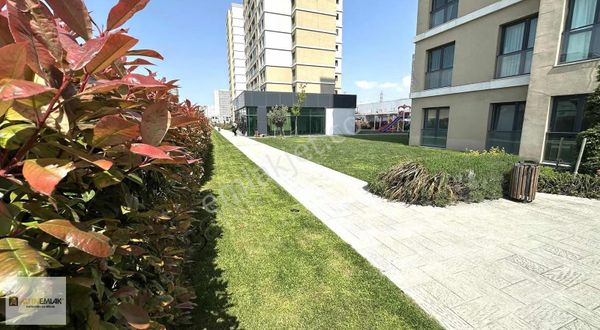 Onur Park Life Sitesinde Sıfır 2+1 Giriş Kat 154 M2 Daire