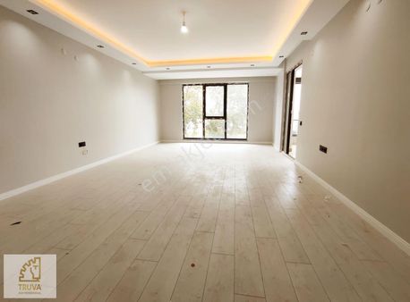 Truva//uğur 'dan Ömürevleri Cağaloğluna 100 M.de Lüx 3+1