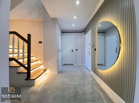 Bağlarbaşı Mahallesi Hastane Yakını 4+1 200 M2 Lüx Dubleks