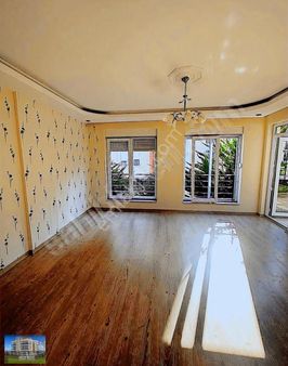 Ahatlı 2+1 110 M2 1.kat 3 Cephe Açık Çift Balkonlu Satılık !!!