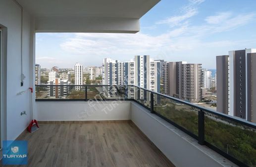 Arpaçbahşiş'te Mobilyalı Havuzlıudeniz Manzaralı 2+1