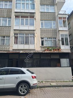 Avcilar Denizköşkler'de Pazar Pazari Civari Satilik Daire