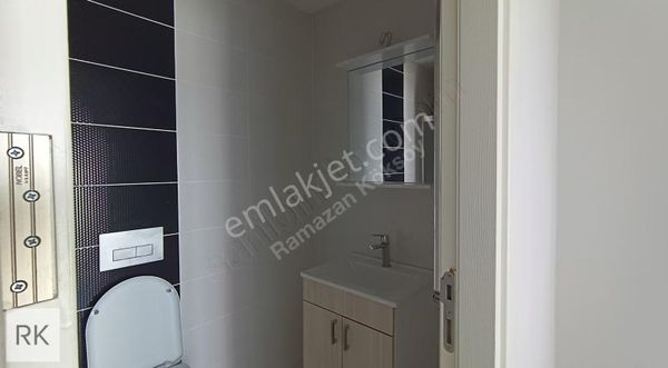 Vaditepe 4. Bölge C Kapısı Boş Peyzaj Cephe Satılık 2+1 Daire