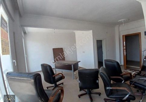 Uğur'dan Seydikemer Cumhuriyet'te Kiralık Ofis