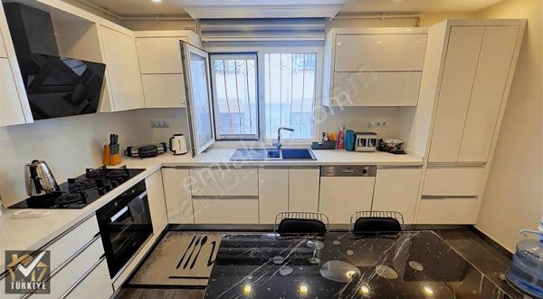 Florya'da Yapılı 3+1 Satılık Daire