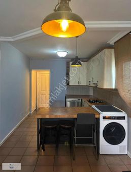 Bahçeşehir Düden 8'de Balkonlu Kiralık 1+1