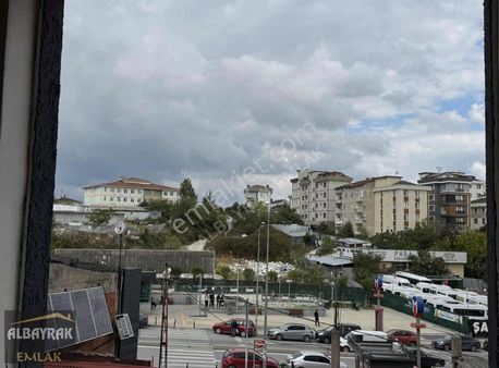 Albayrak Emlaktan Metro Yanı Ara Kat 1+1 Daire