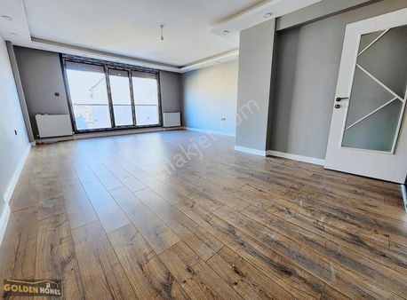 Golden Homes'tan Üsküdar Sultantepede K.otoparklı 4+1 Dublex