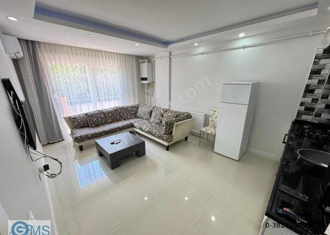 Konyaaltı Cad. 50m Uzaklıkta/ Eşyalı/doğalgazlı/2+1 Yüksek Giriş