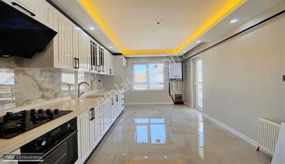 Vadi'den Hisarda - Katta- Sıfır -full Yapılı - Masrafsız - 3+1 !